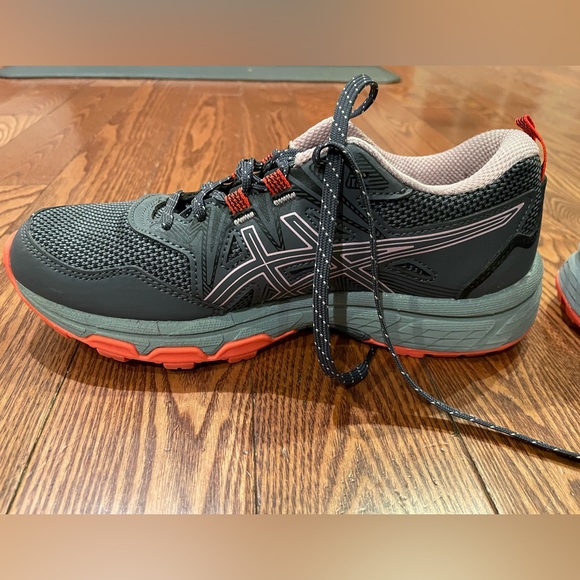 ASICS woman’s sneakers - Picture 4 of 5